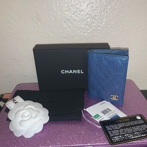 ❌Sold❌Iridescent blue Chanel card holder